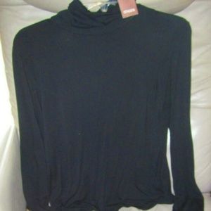 Chicos light weight black turtleneck